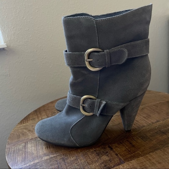 Pink Studio Grey Suede Boots with Silver Buckles Heels Size 9 - Picture 4 of 8